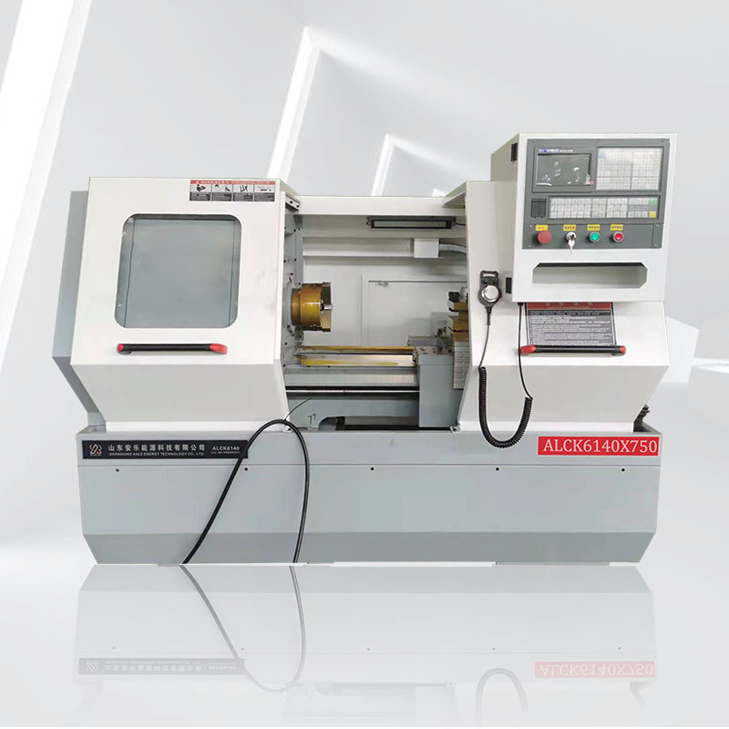 مخرطة CNC طراز CK6140×750 | مخرطة أفقية عالية الدقة تعمل بنظام CNC لتشغيل الأجزاء المعدنية