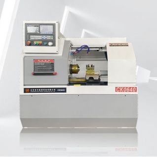 Токарный станок с ЧПУ CK0640 | Компактный высокоточный токарный станок с ЧПУ для обработки металла
