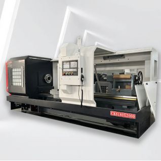 مخرطة CNC طراز CK6180×2000 | مركز خراطة أفقي للخدمة الشاقة مخصص لتشغيل الأعمدة الطويلة